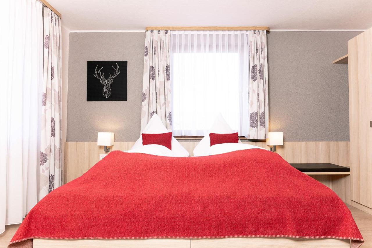 Genusshotel Hirschen - Erholung Im Gruenen Sallneck Εξωτερικό φωτογραφία